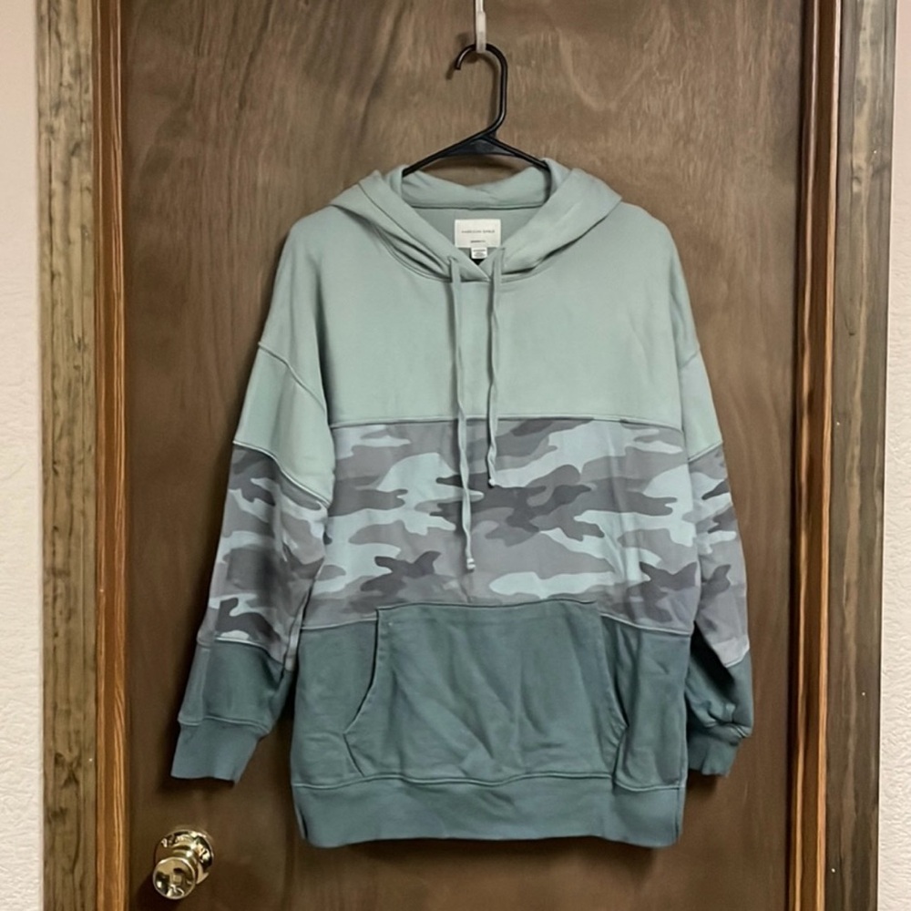 American Eagle Pullover Hoodie Sweatshirt Camo Extra Small